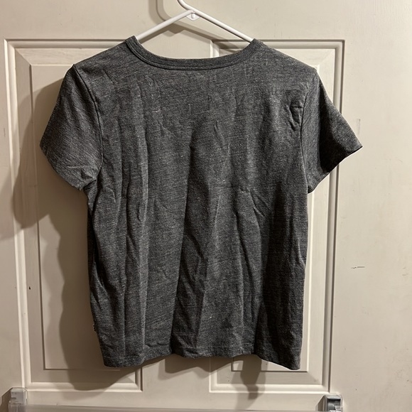 Vans Women’s Graphic Tee size medium - Picture 2 of 5